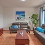Maria Del Mar 2 Minutes To Supermarkets, 10 Minutes To Marina Rubicon, Pool, High Speed Wifi 펜션