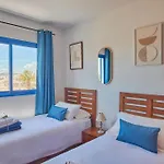펜션 Maria Del Mar 2 Minutes To Supermarkets, 10 Minutes To Marina Rubicon, Pool, High Speed Wifi *
