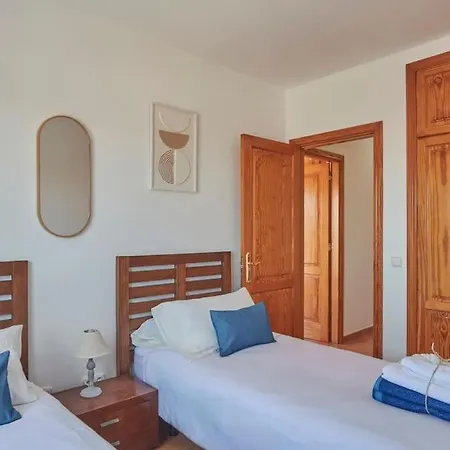 Maria Del Mar 2 Minutes To Supermarkets, 10 Minutes To Marina Rubicon, Pool, High Speed Wifi Vakantiehuis *