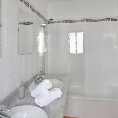Holiday home Maria Del Mar 2 Minutes To Supermarkets, 10 Minutes To Marina Rubicon, Pool, High Speed Wifi Playa Blanca (Lanzarote)